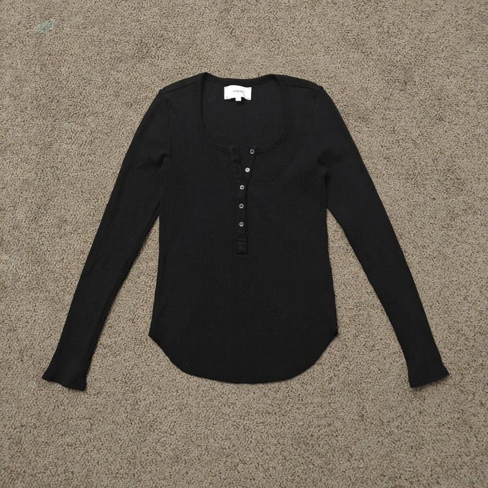 XiRENA sku tsht